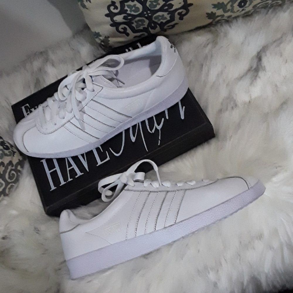 🆕️Adidas gazelle❤
